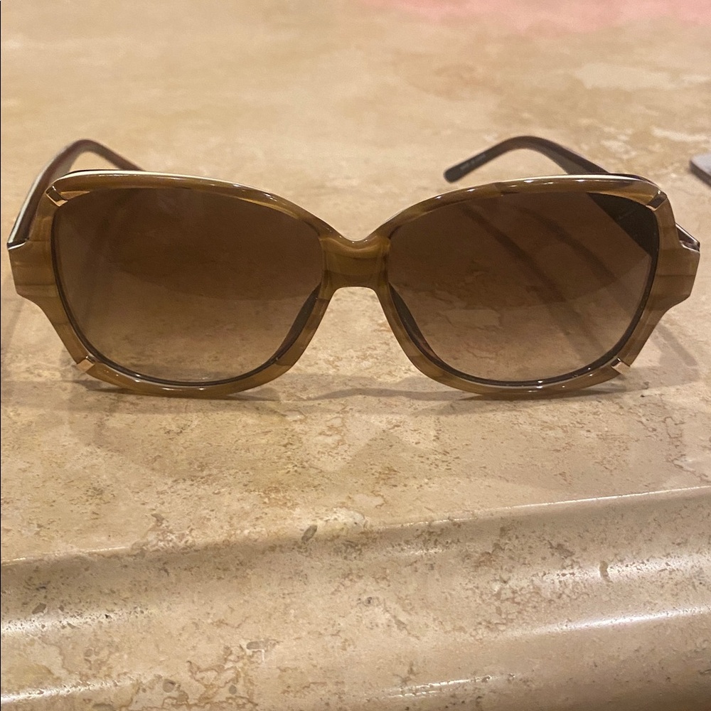 Kate Spade Trendy Tortoiseshell Sunglasses